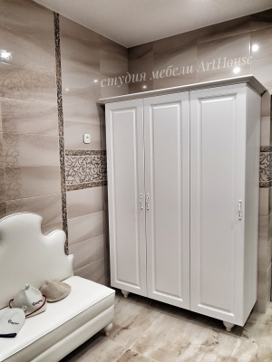 Шкаф трехстворчатый Шкаф трехстворчатый